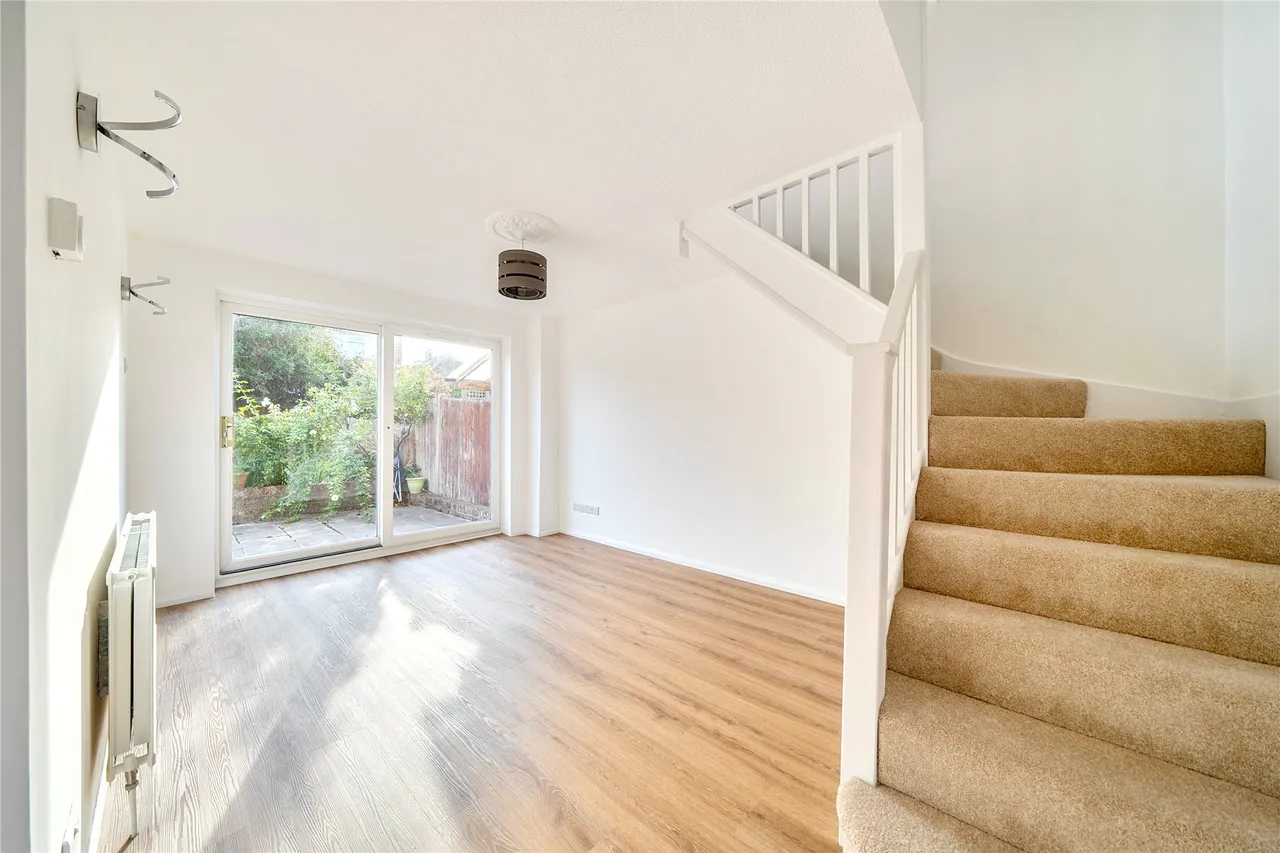 Ranyard Close, Chessington, KT9, photo 5