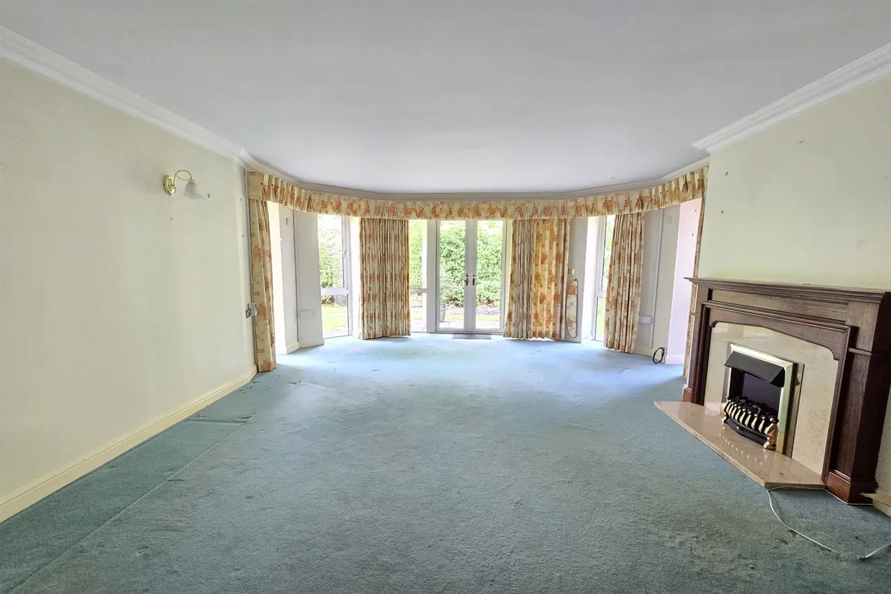 Silverdale Racefield Road, Altrincham, photo 3