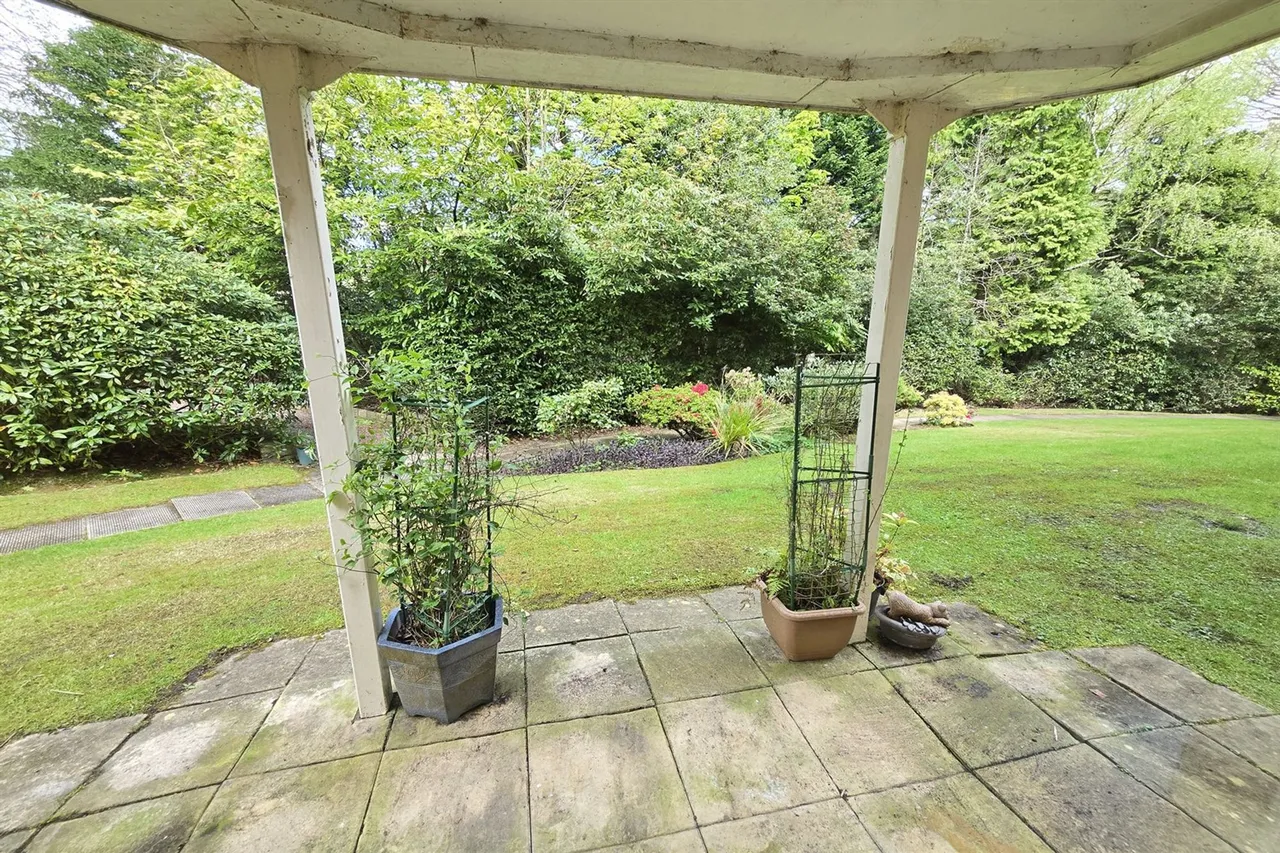 Silverdale Racefield Road, Altrincham, photo 8