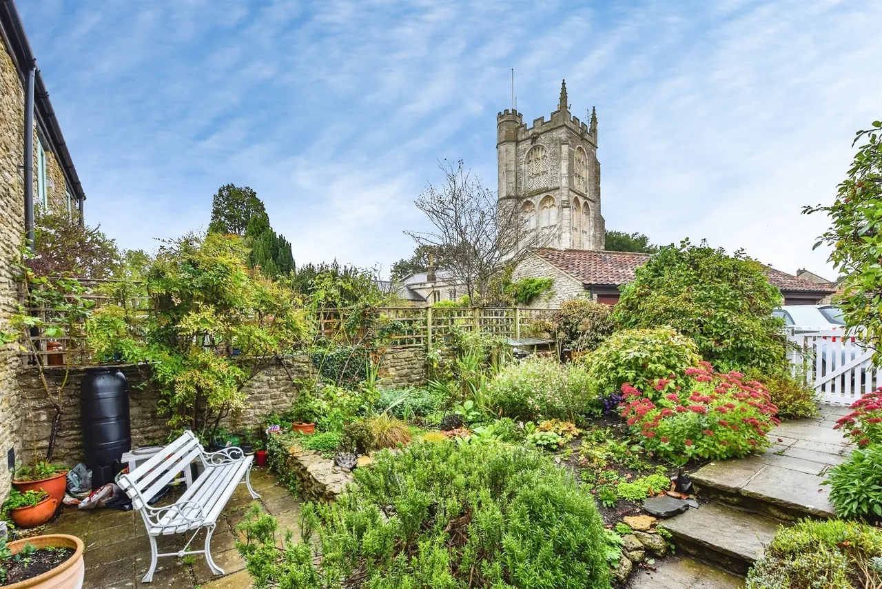 Court Farm, The Cross, BA11, photo 4
