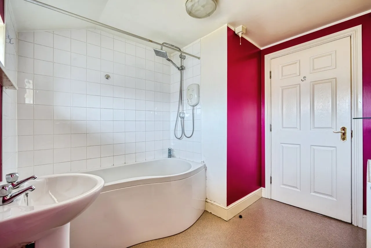 Taunton Avenue East, Stockport, Greater Manchester, SK5, photo 18