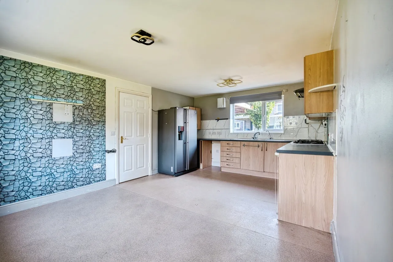 Taunton Avenue East, Stockport, Greater Manchester, SK5, photo 4