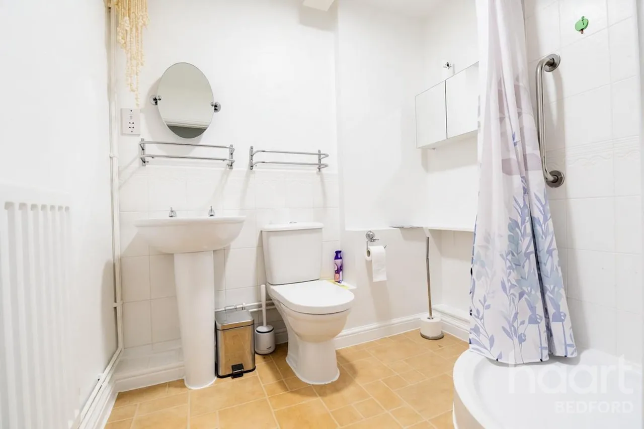 Harewelle Way, Bedford, MK43, photo 11