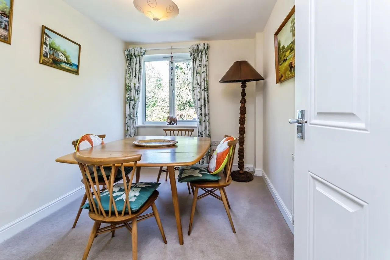 Stafford Road, Caterham, Surrey, CR3, photo 5