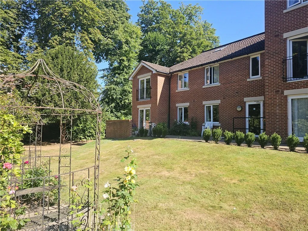 Stafford Road, Caterham, Surrey, CR3, photo 13