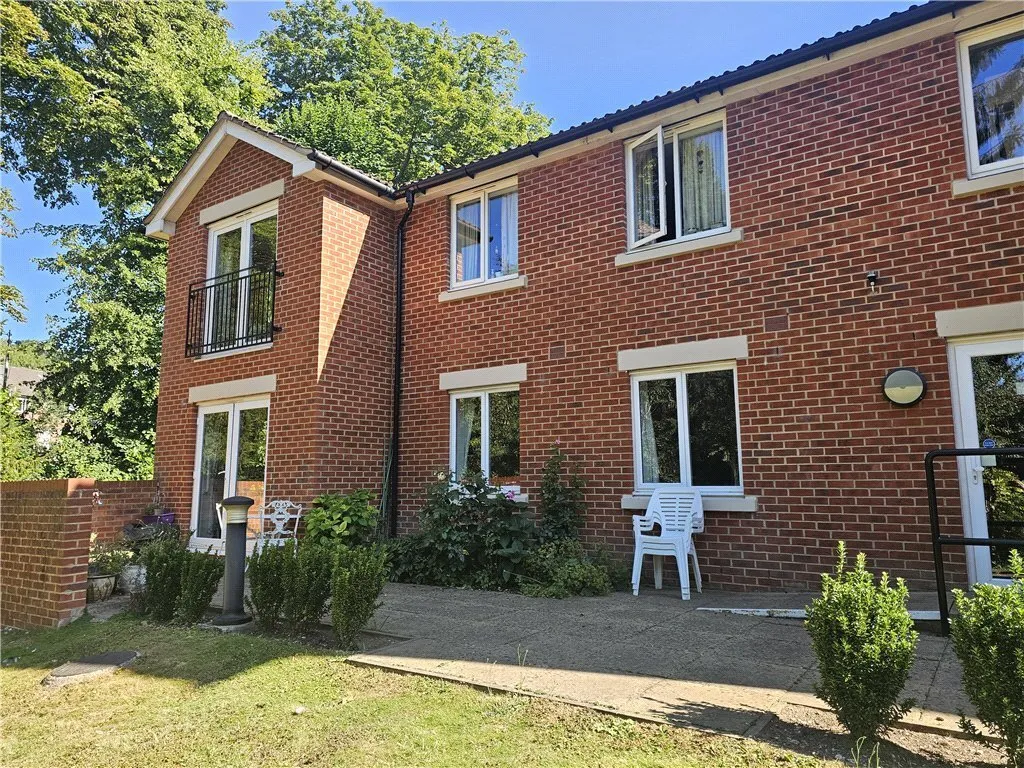 Stafford Road, Caterham, Surrey, CR3, photo 17