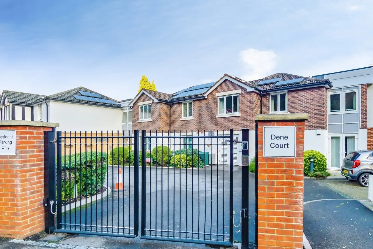 Stafford Road, Caterham, Surrey, CR3, photo 19