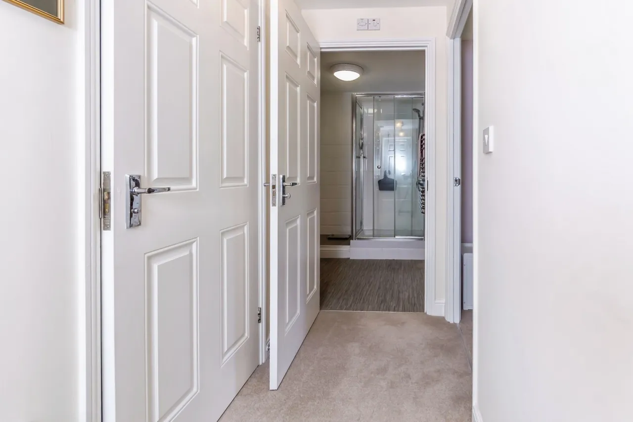 Stafford Road, Caterham, Surrey, CR3, photo 15