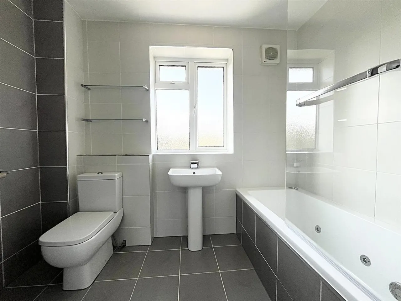 Leven Drive, Waltham Cross, photo 10