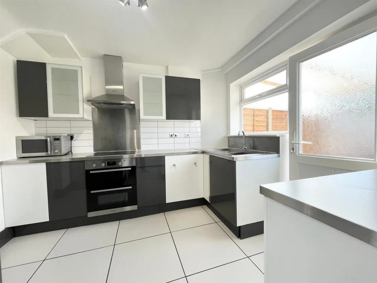 Leven Drive, Waltham Cross, photo 3