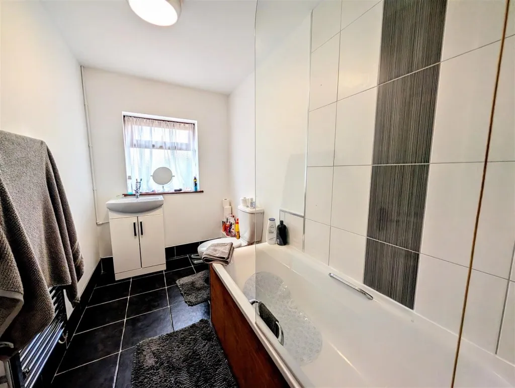 Wolverhampton Road, Pelsall, WS3, photo 20