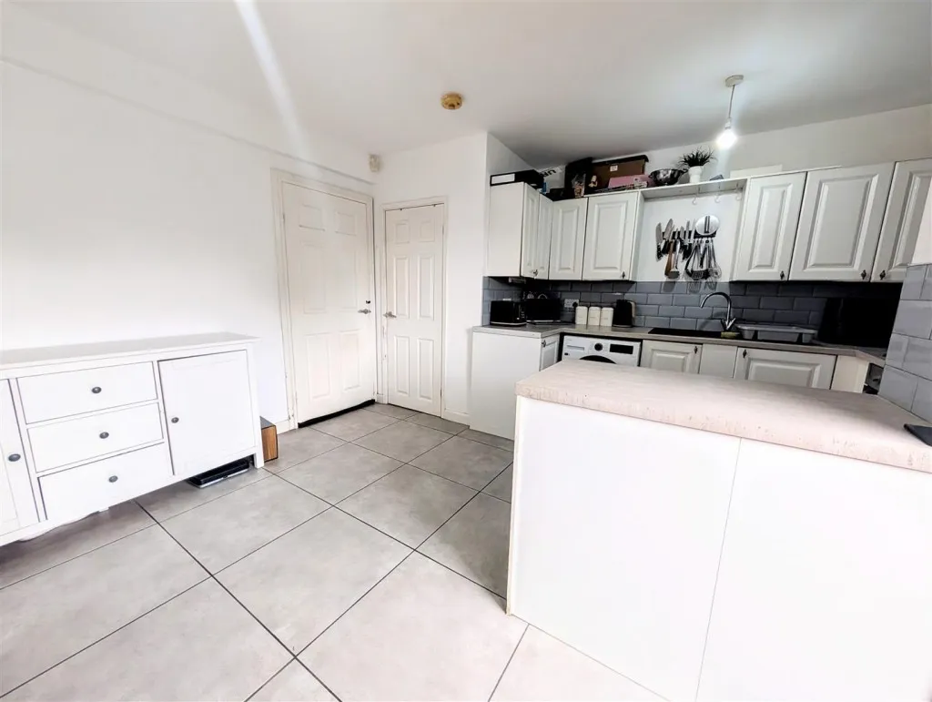Wolverhampton Road, Pelsall, WS3, photo 5