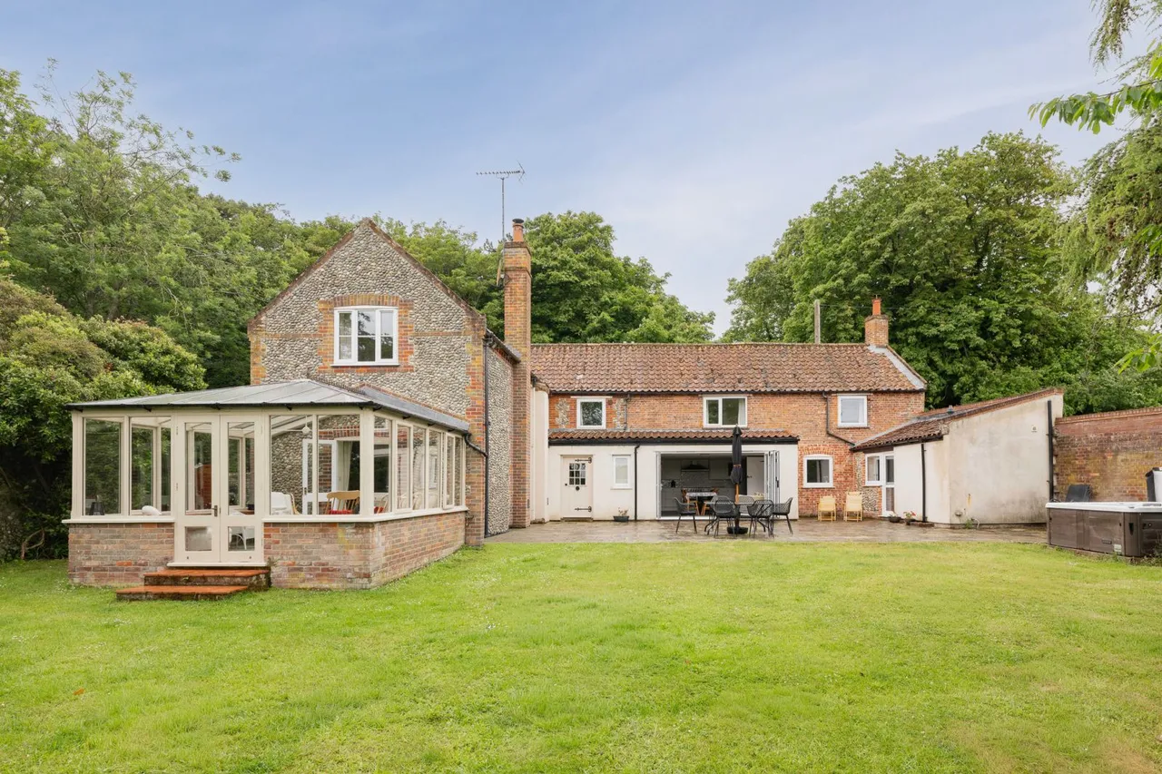 Leatherpool Lane, Wiveton, Holt, Norfolk, NR25 7TF, photo 2