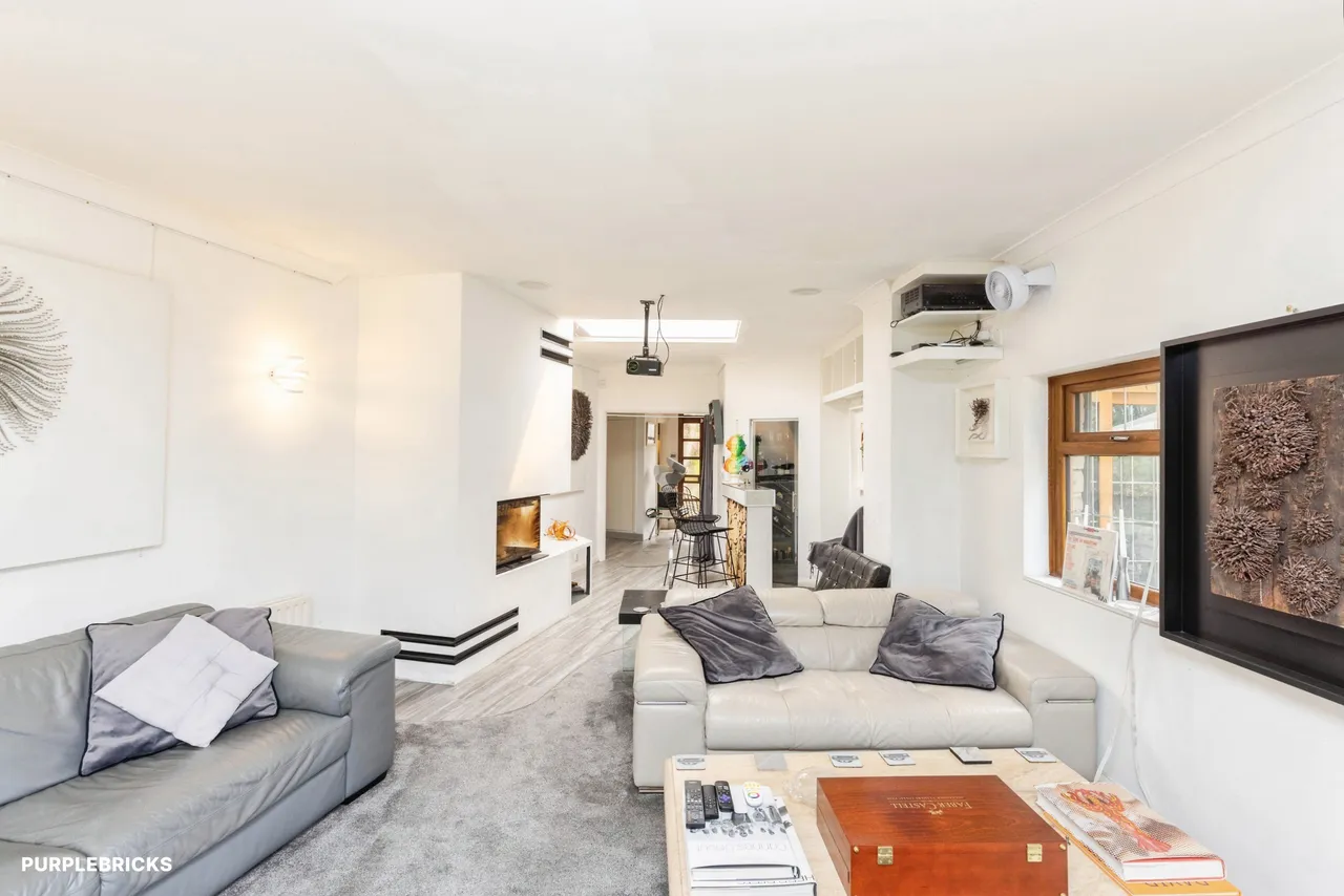 New Close Road, Shipley, BD18, photo 17