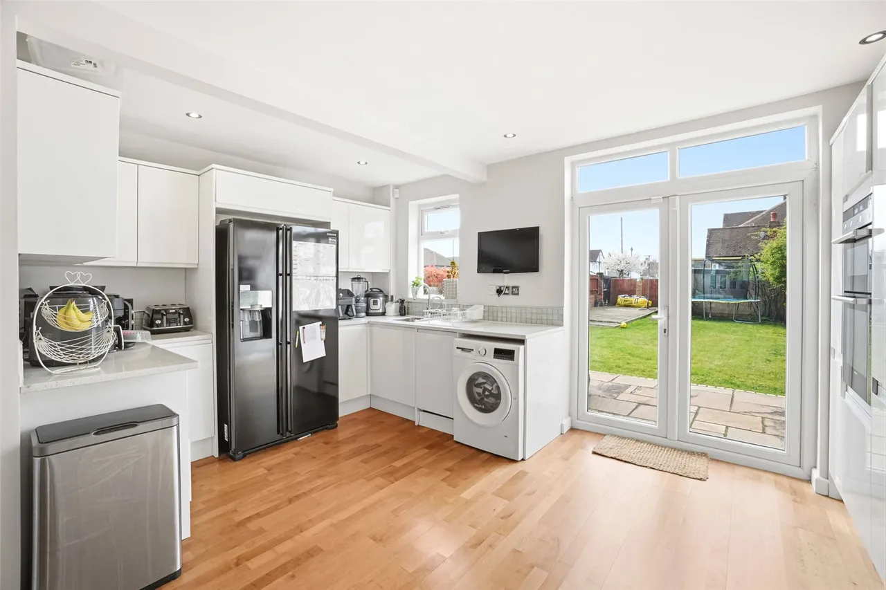 Lyndhurst Avenue, Twickenham, TW2 6BN, photo 4