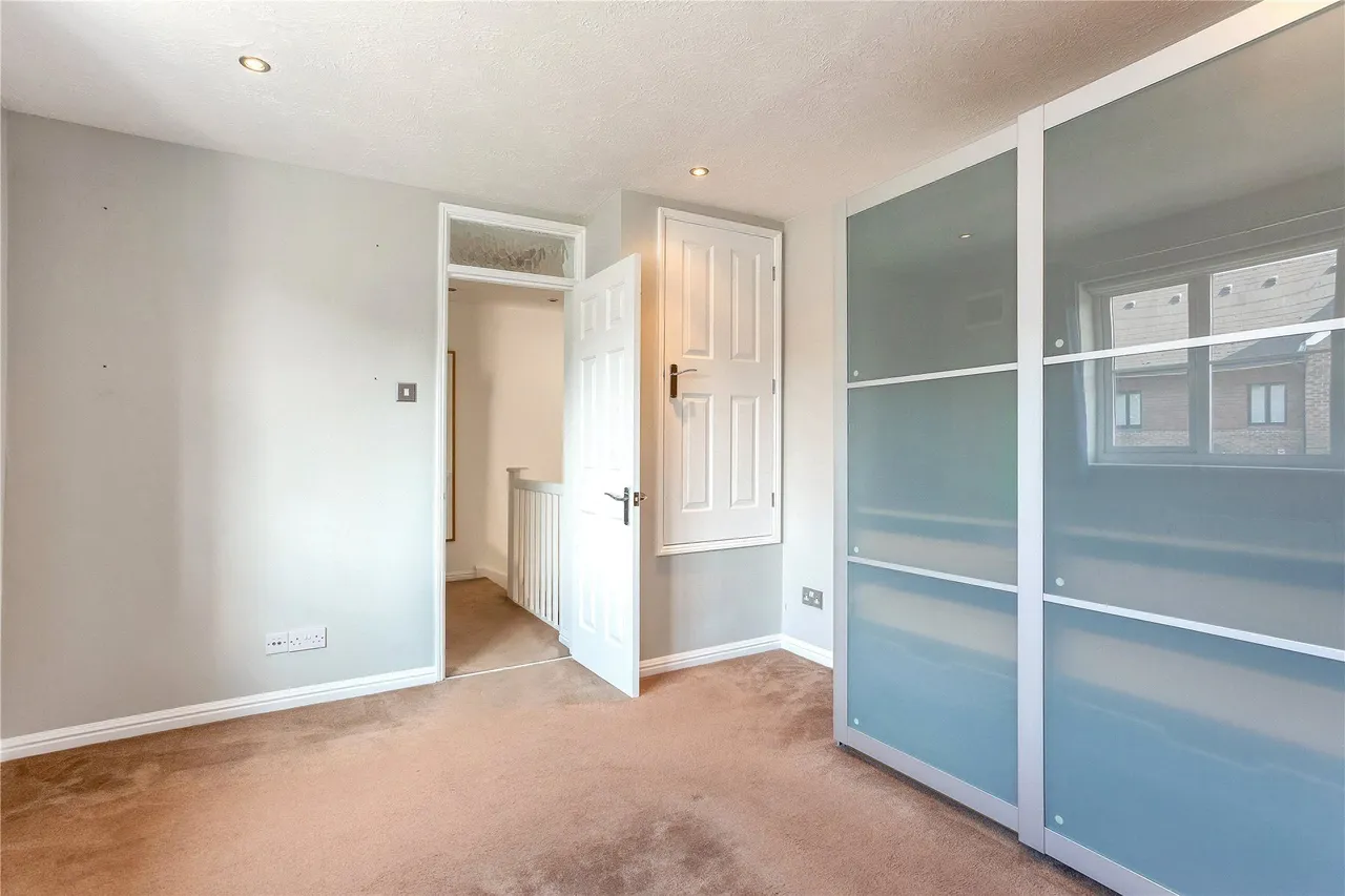 Nicholson Mews, Nicholson Walk, Egham, Surrey, TW20, photo 6