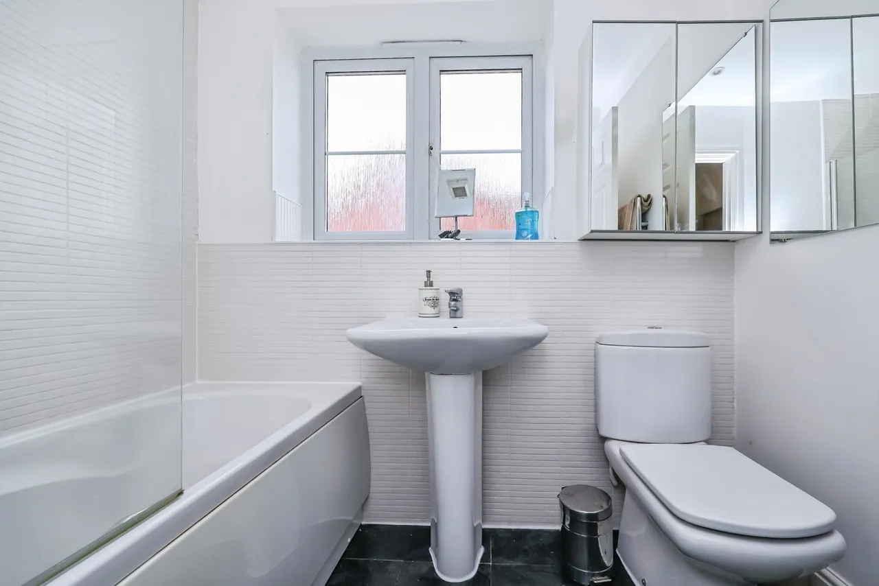 Nottingham Road, Gotham, NG11, photo 17