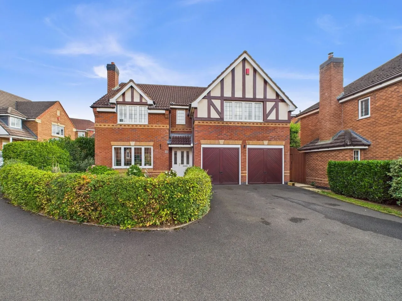 5 bed house for sale — Priorslee, Telford TF2 9YE