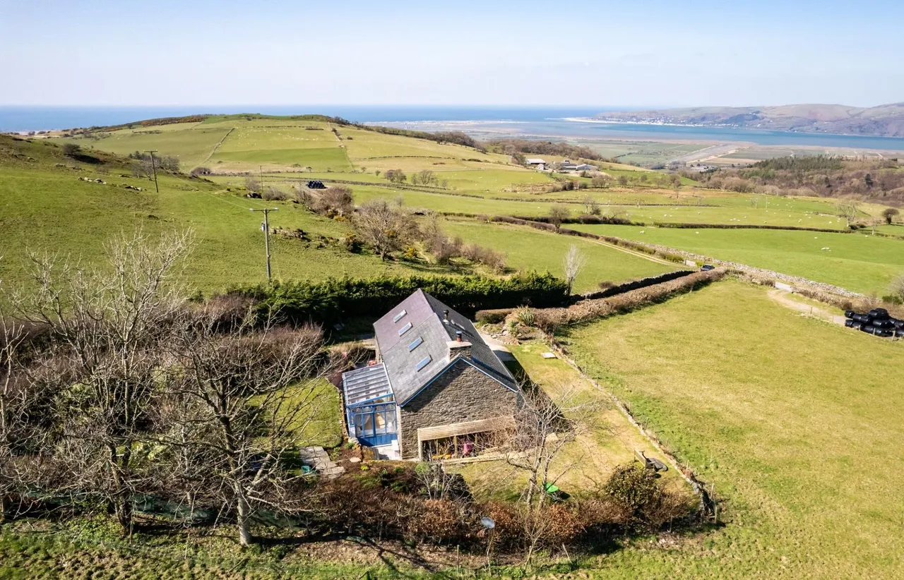 Talybont, SY24, photo 5
