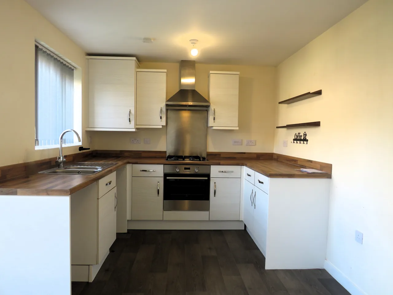 Lucerne Avenue, Pershore, WR10, photo 3