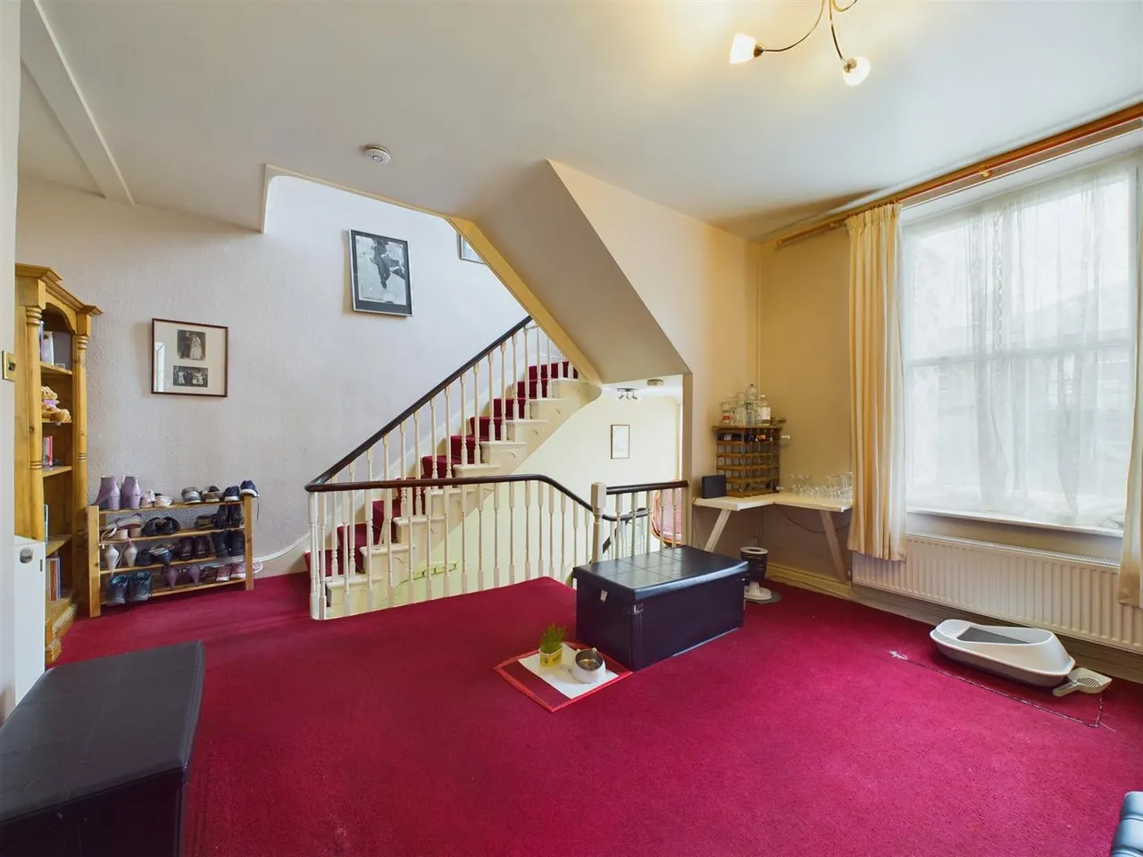 Hall Bank, Buxton, photo 15