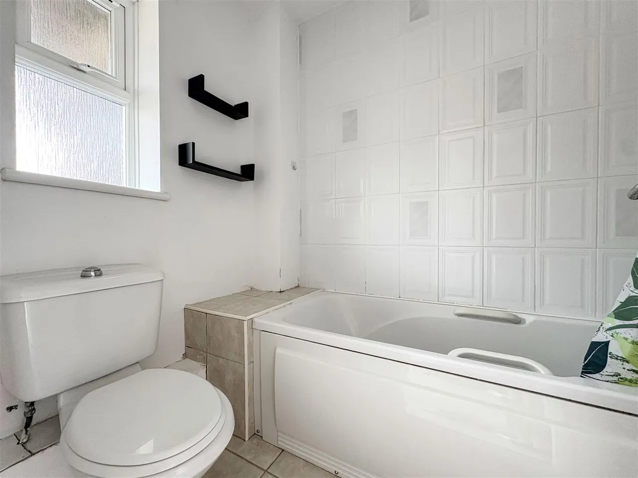 Sproule Close, Ford, photo 5