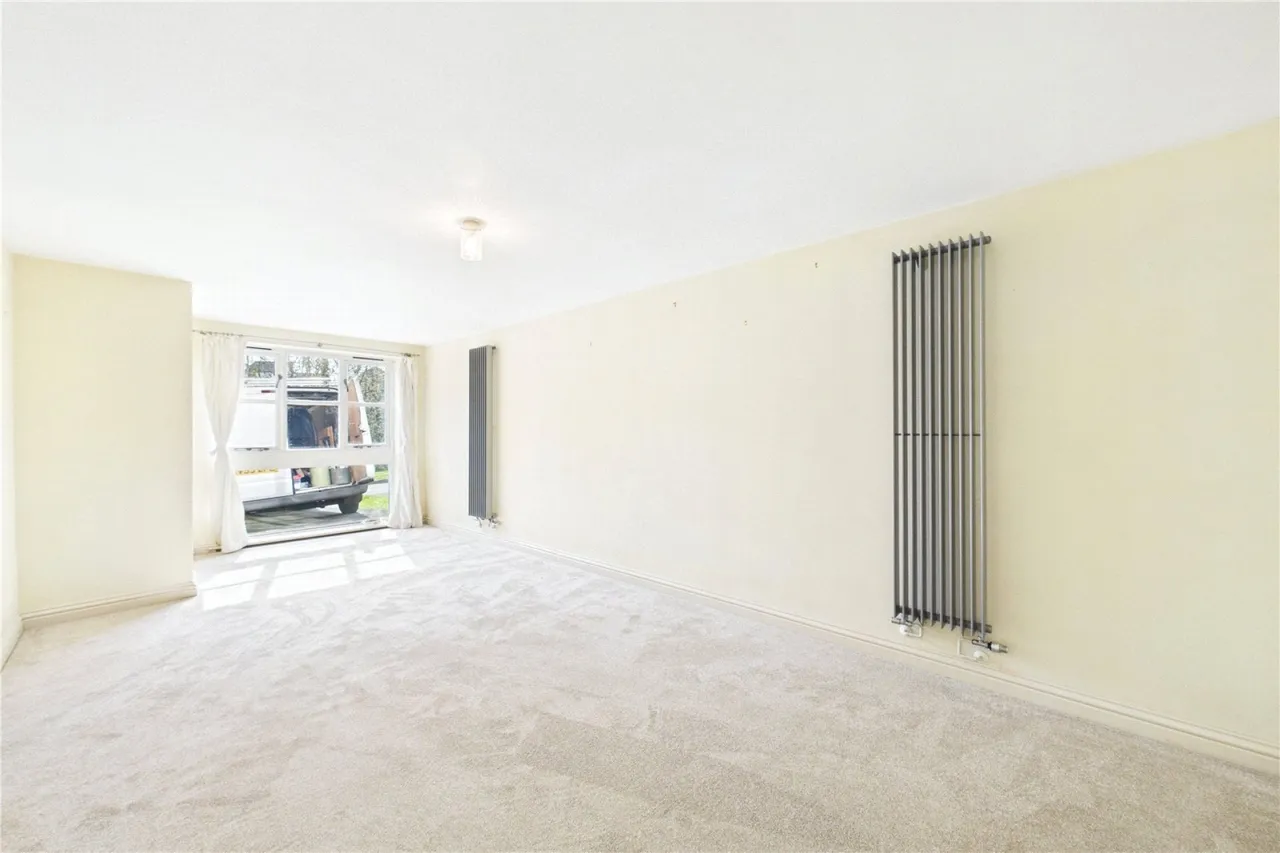 Coltsfoot Close, Burghfield Common, RG7, photo 8
