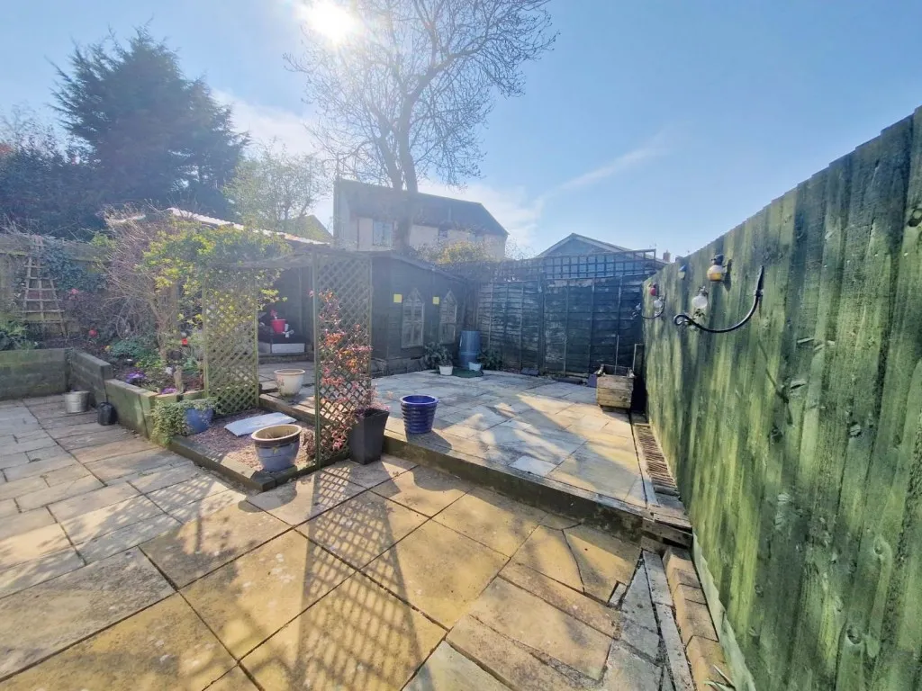 Clover Close, Rugby, photo 13