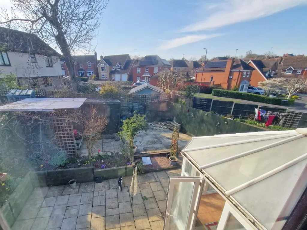 Clover Close, Rugby, photo 17