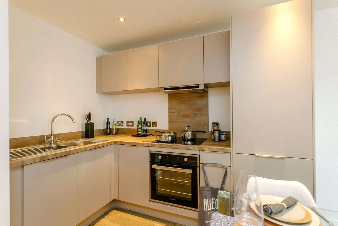 Exchange Square, The Priory Queensway, B4, photo 2