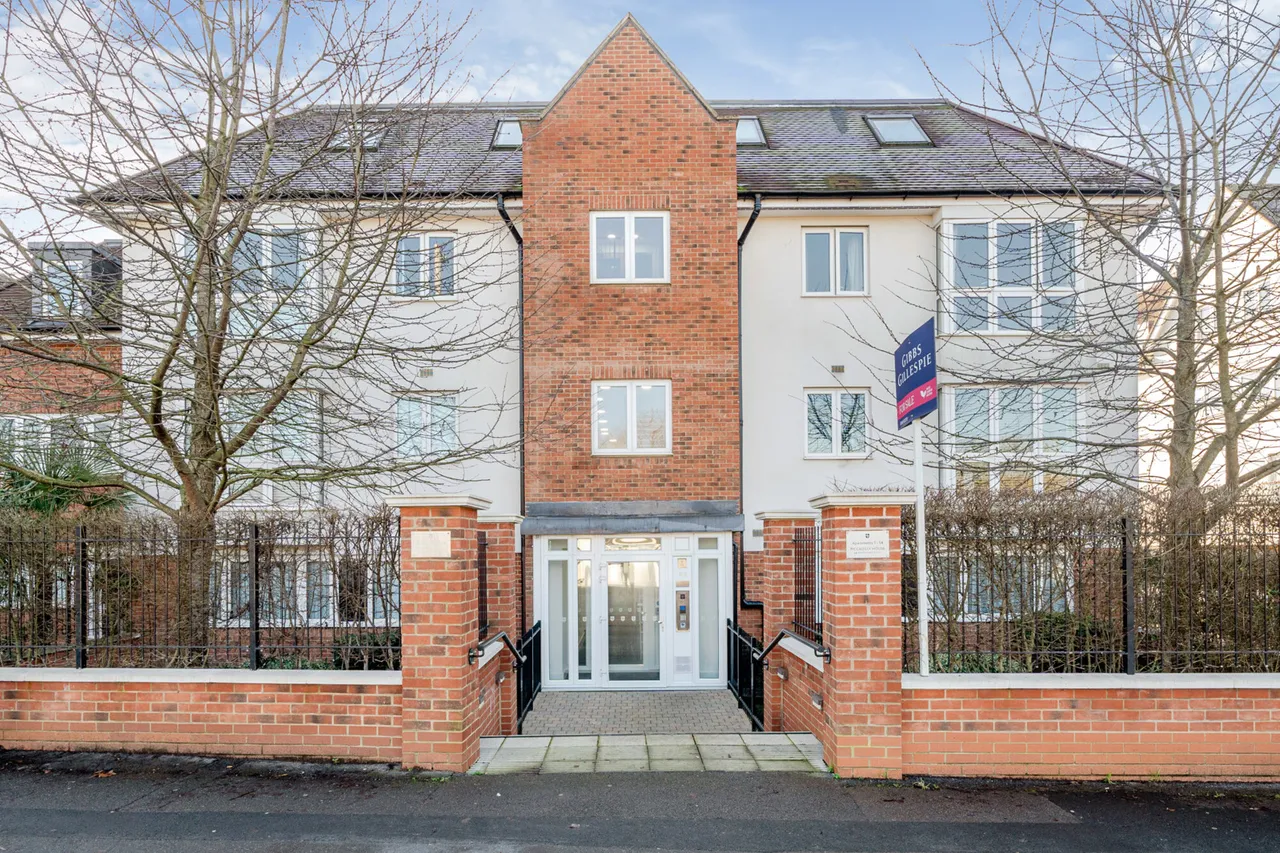 1 bed flat for sale, Pembroke Road, Ruislip, HA4