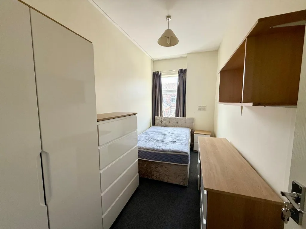 Guildford Street, Stoke-On-Trent, ST4, photo 4