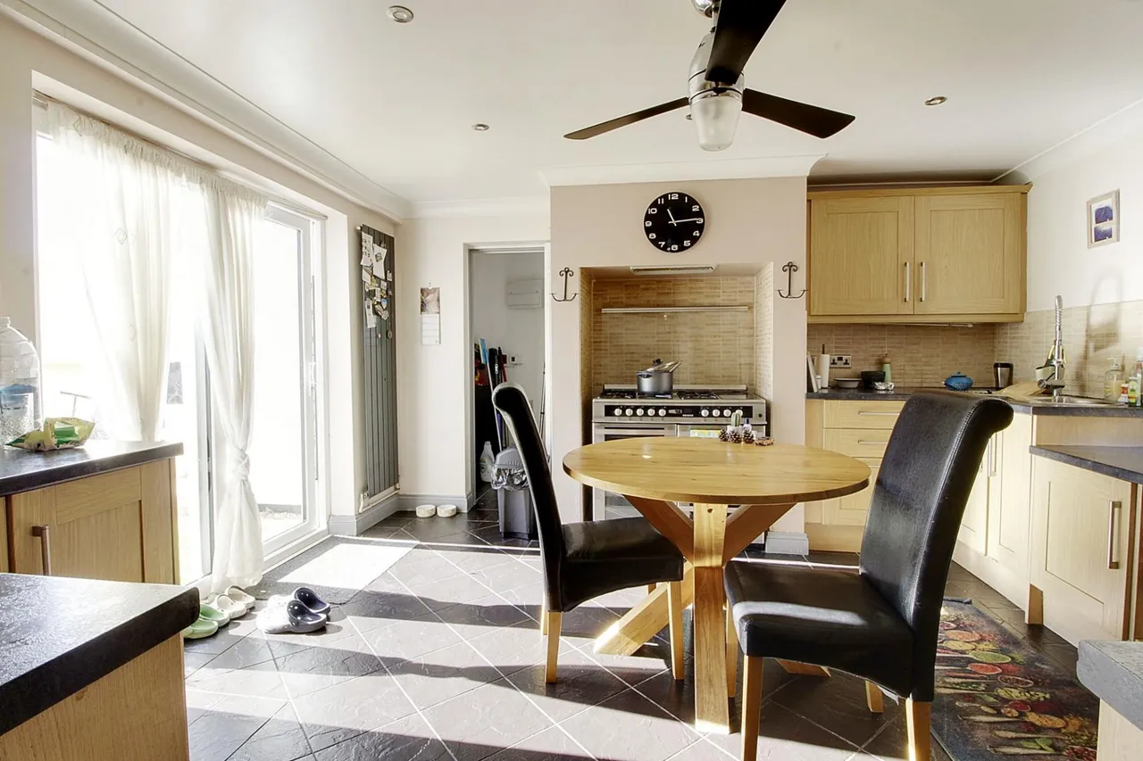 Church Street, Deeping St. James, PE6, photo 5