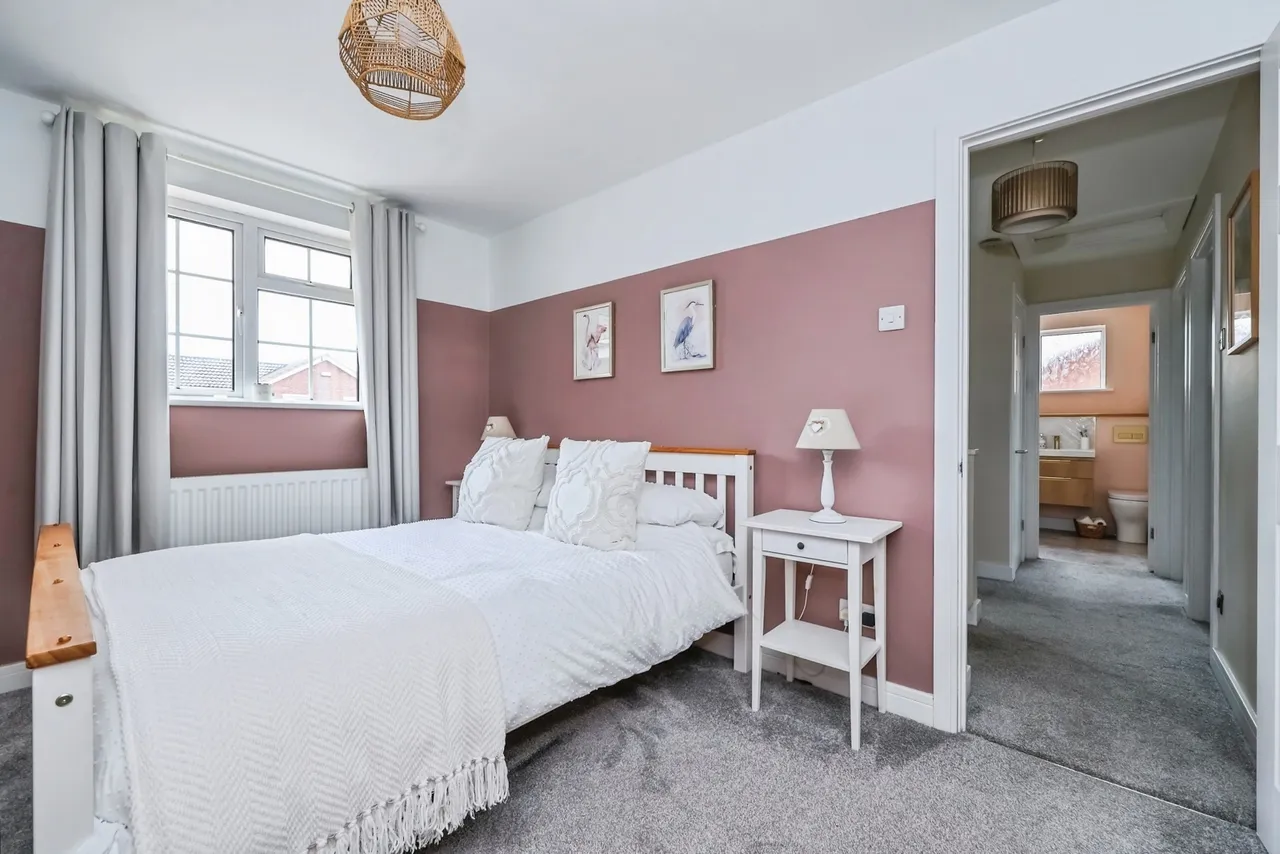Pinehurst Avenue, Hucknall, NG15, photo 14