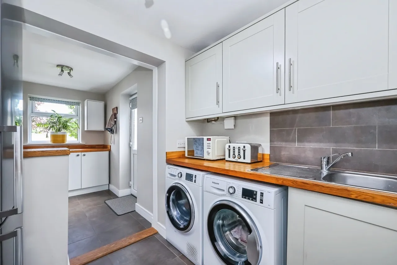 Pinehurst Avenue, Hucknall, NG15, photo 10