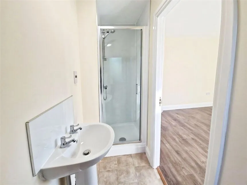 Quarry Pond Road, Worsley, M28, photo 7