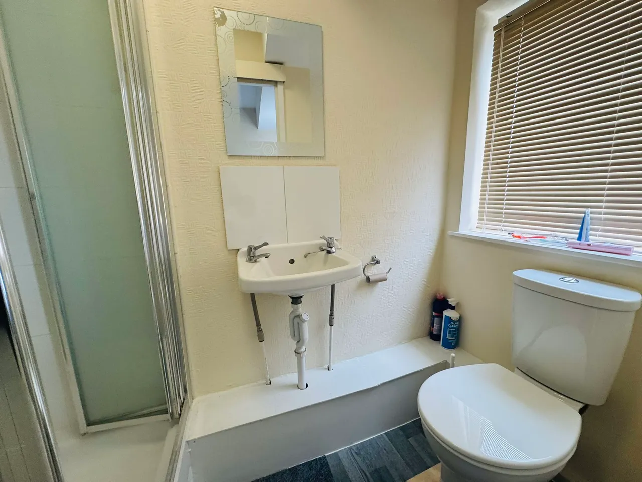 Sutton Court Road, Uxbridge, UB10, photo 4