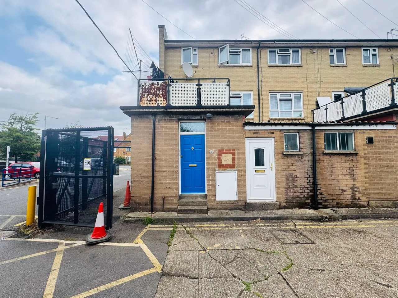 Sutton Court Road, Uxbridge, UB10, photo 7
