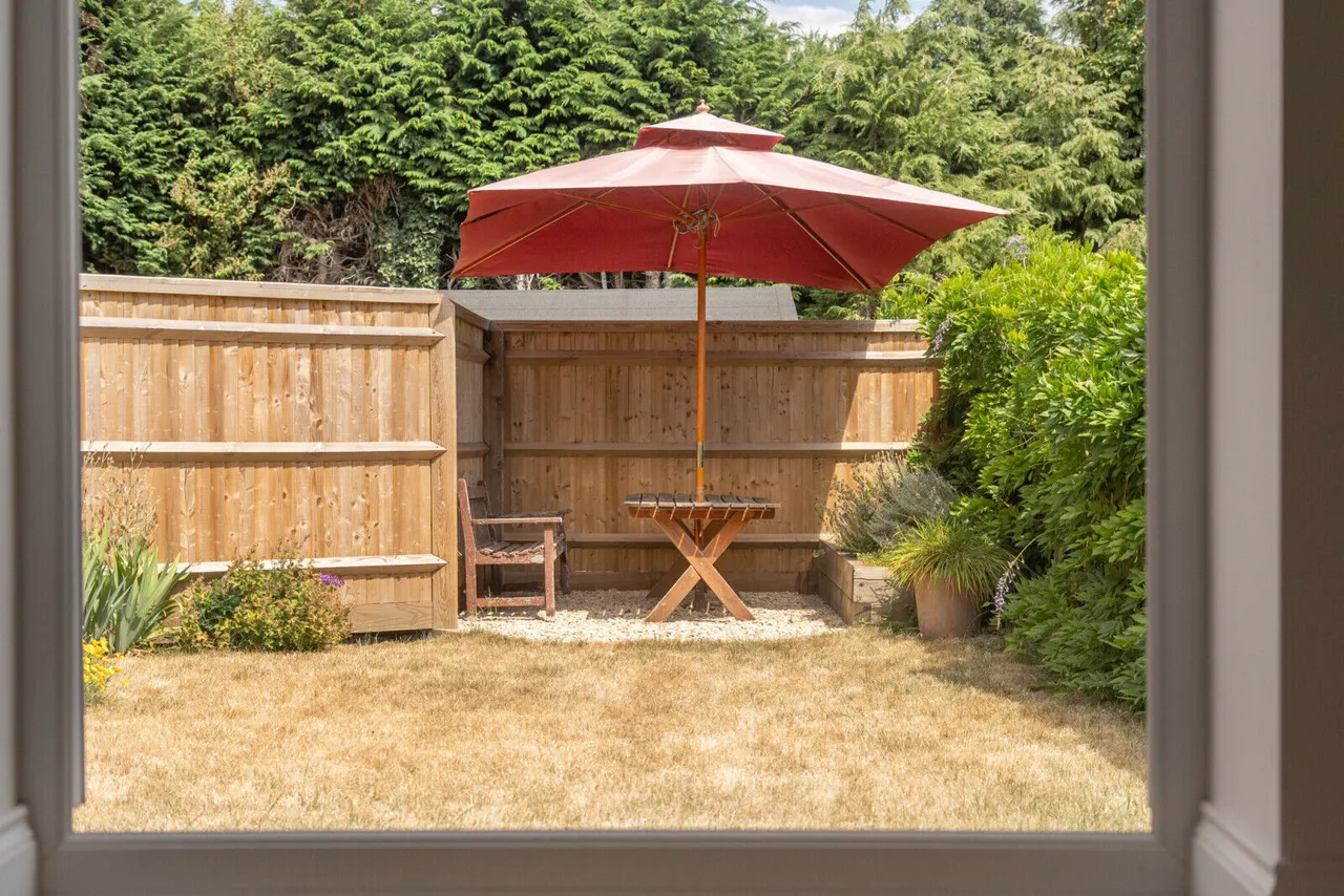 Wood Lane Close, Sonning Common, RG4, photo 26