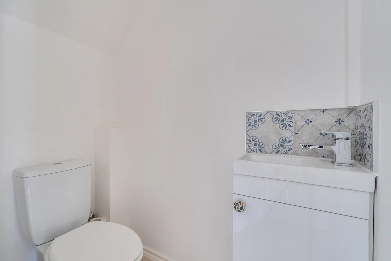 Wood Lane Close, Sonning Common, RG4, photo 19
