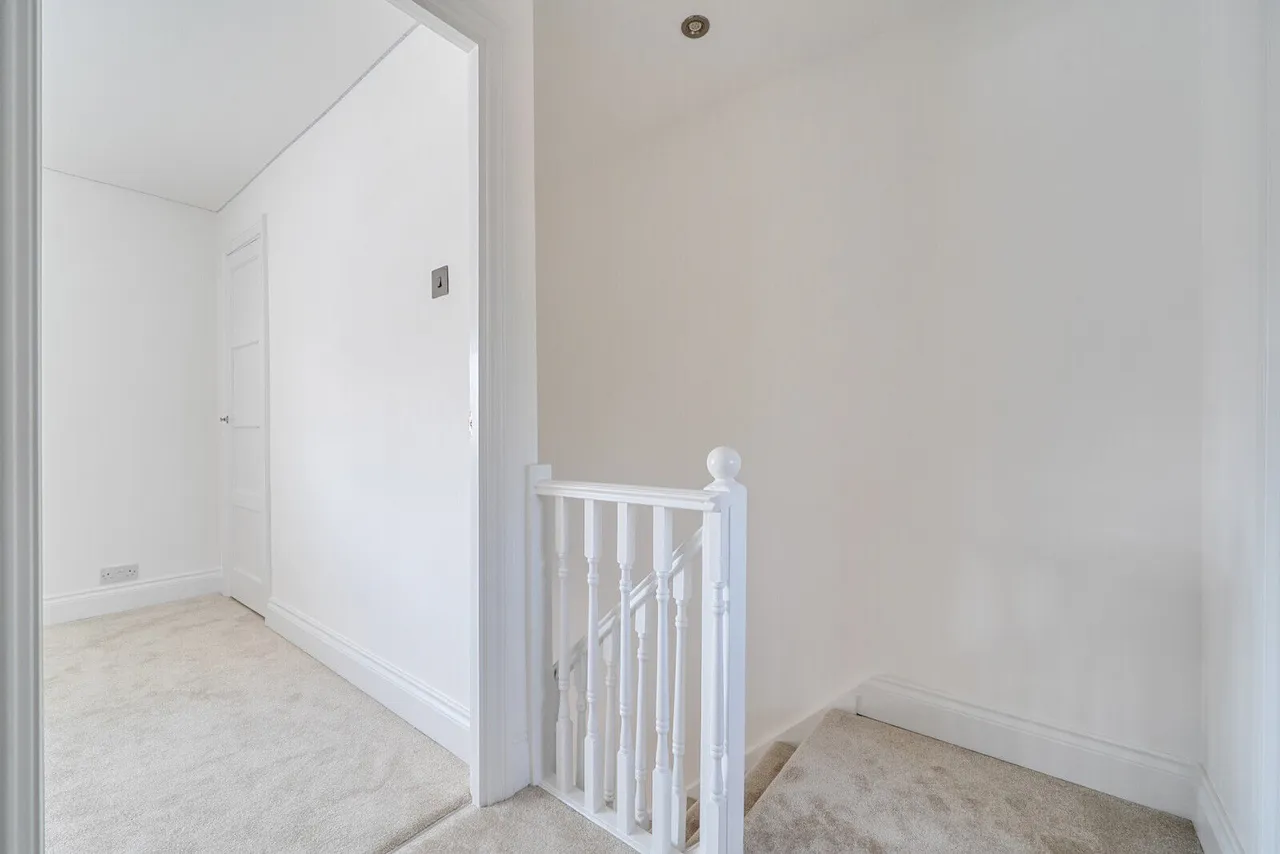 Wood Lane Close, Sonning Common, RG4, photo 23