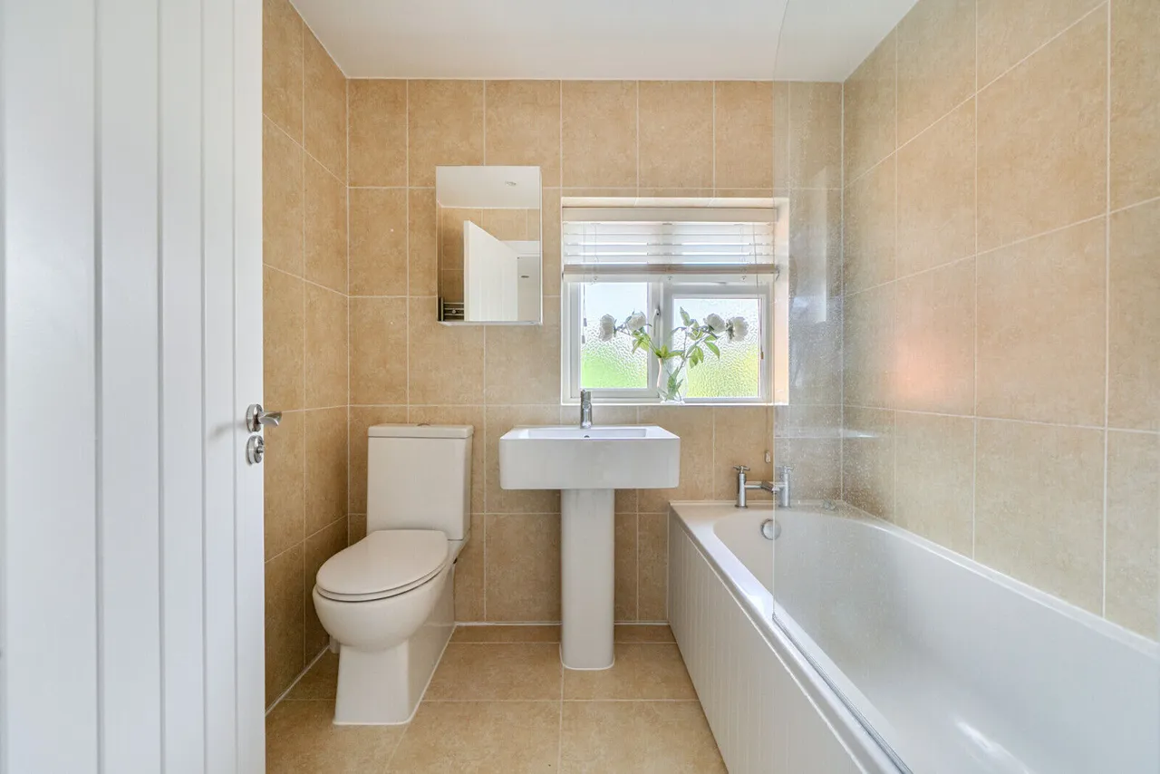Wood Lane Close, Sonning Common, RG4, photo 9