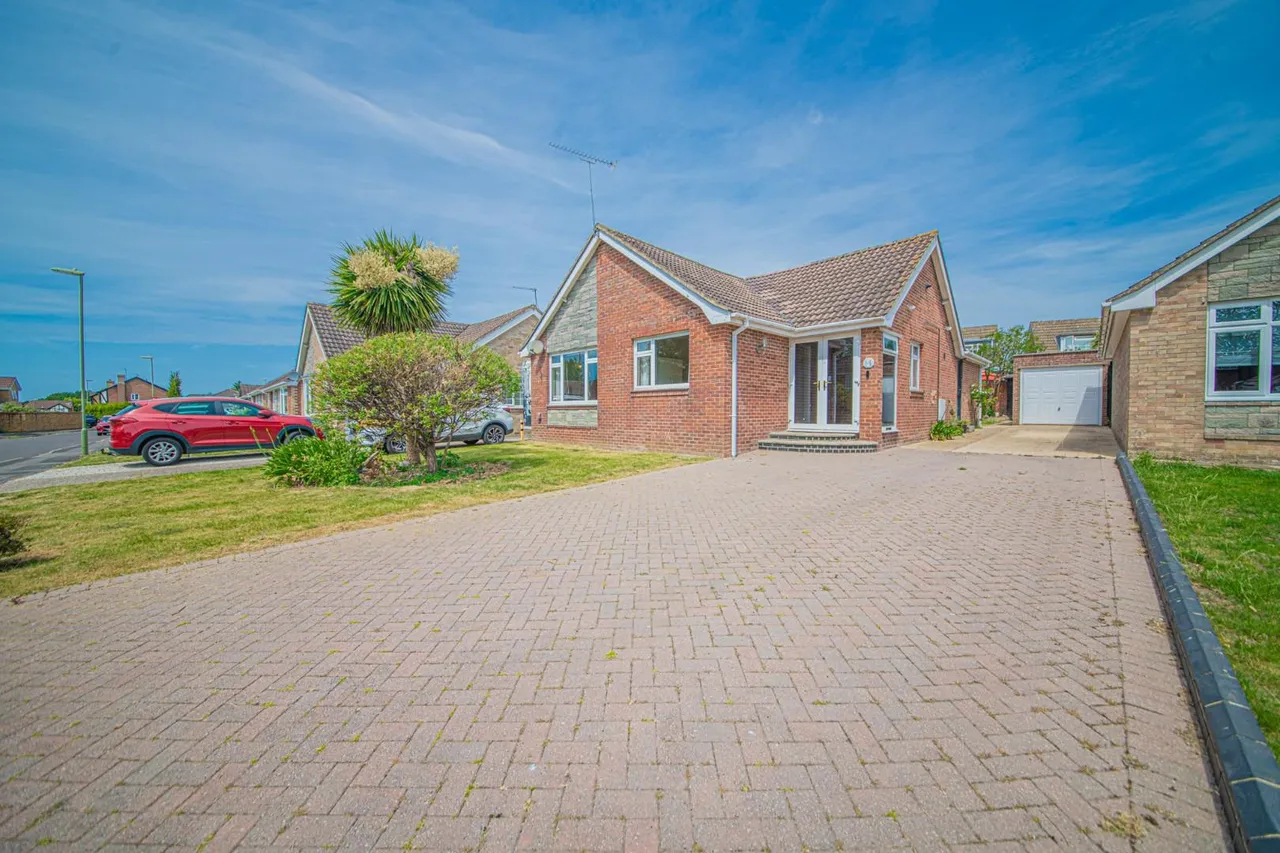3 bed house for sale — Winsford Avenue, Bishopstoke, Eastleigh, SO50 8JJ