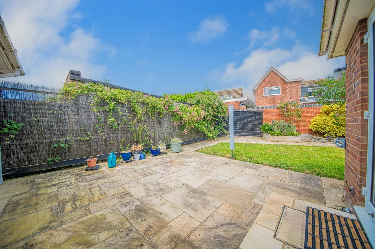 Winsford Avenue, Bishopstoke, Eastleigh, SO50 8JJ, photo 11