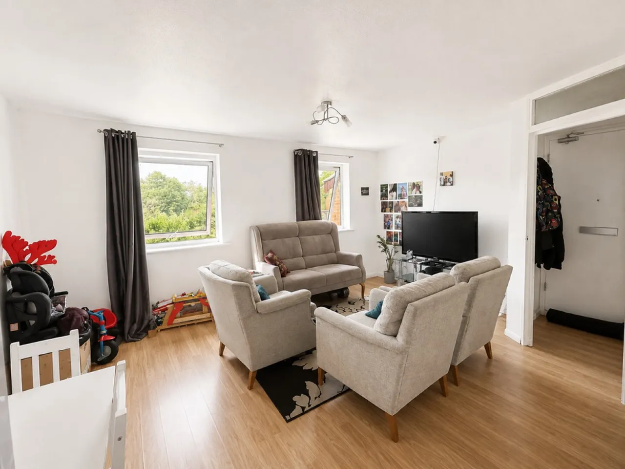 2 bed flat for sale — Valley Green, Hemel Hempstead, Hertfordshire