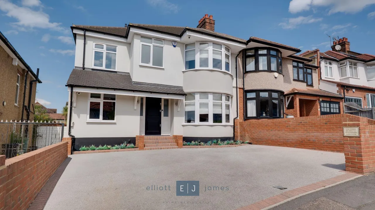 4 bed house to rent — Kings Avenue, Woodford Green