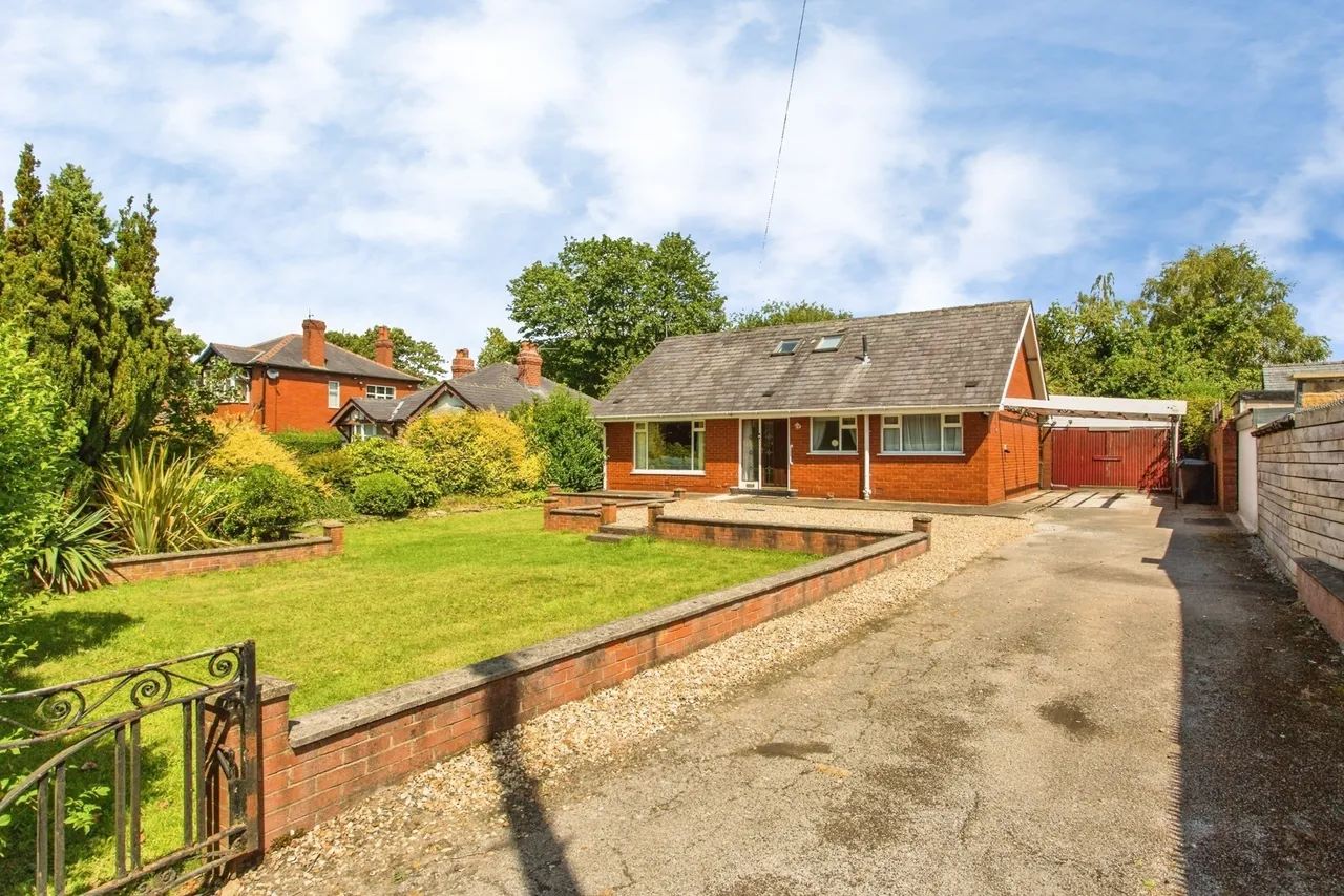 4 bed house for sale — Preston Road, Clayton-le-Woods, Chorley, Lancashire, PR6
