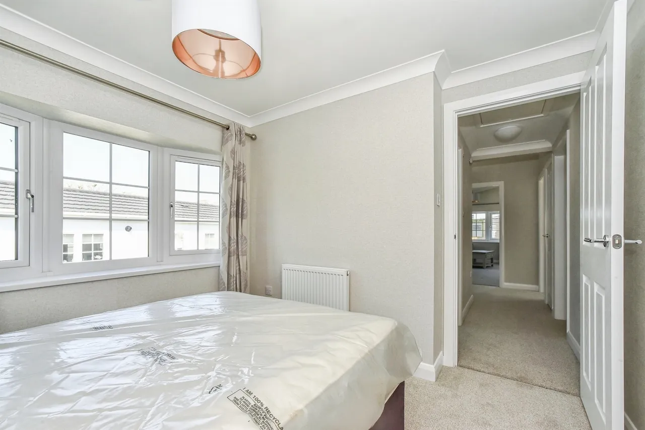 Greenacres Park, Meysey Hampton, GL7, photo 13