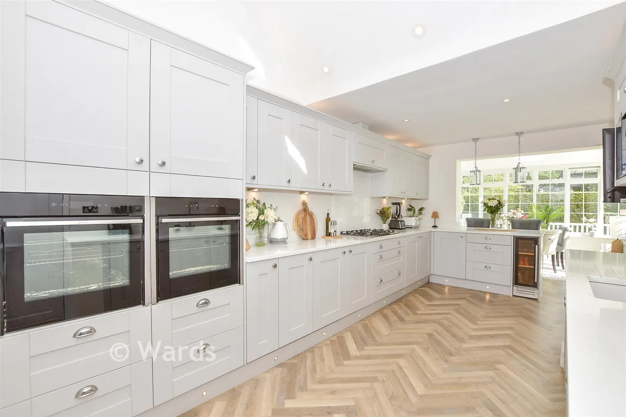 Pleasant Valley Lane, East Farleigh, ME15, photo 3