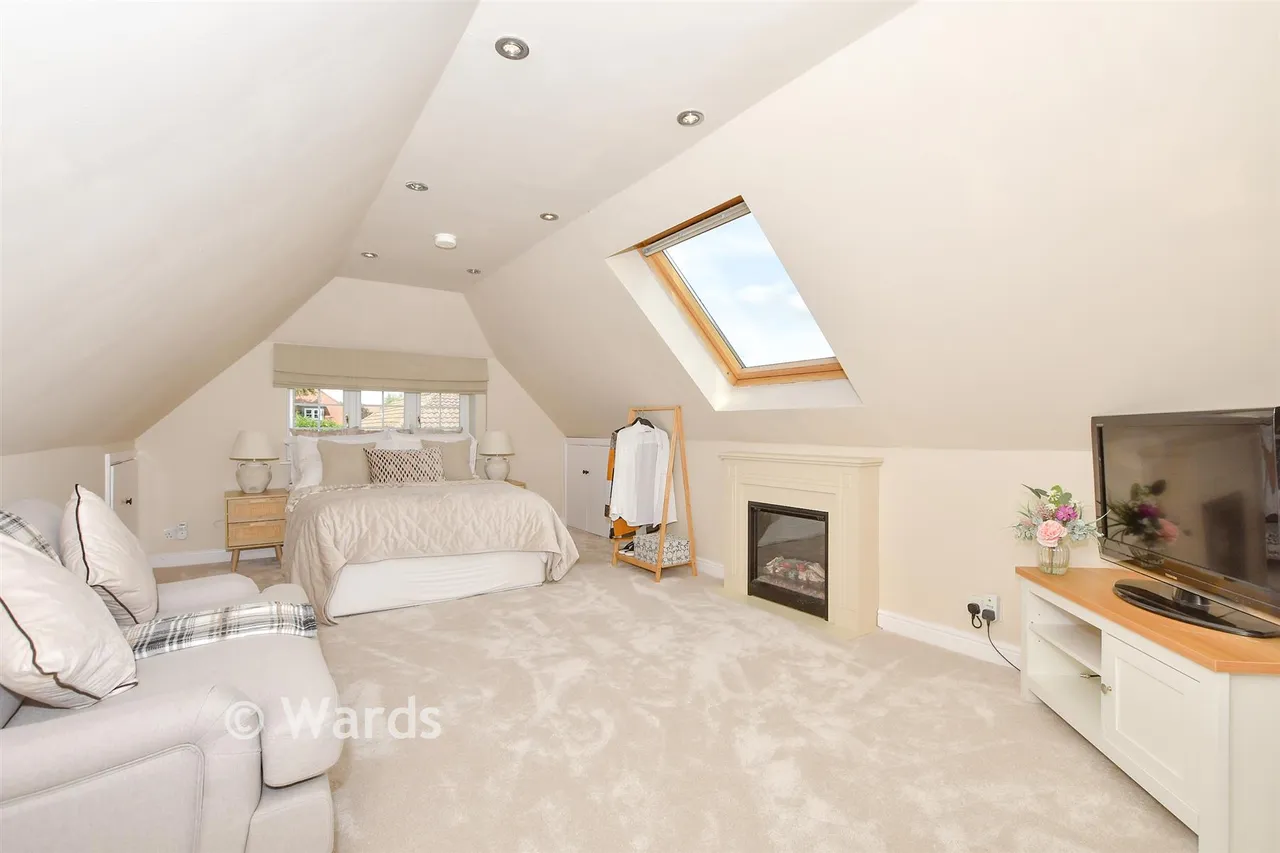 Pleasant Valley Lane, East Farleigh, ME15, photo 22